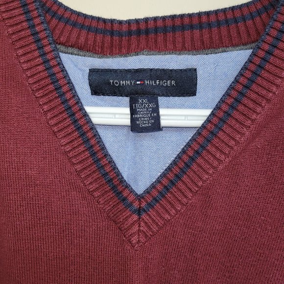 Tommy Hilfiger Men's 2XL sweater vest - Picture 3 of 4